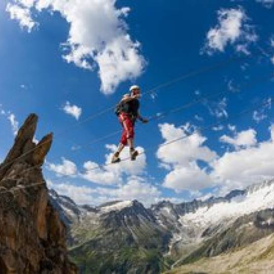 Quatre parcours de via ferrata en Corse répartis sur quatre sites